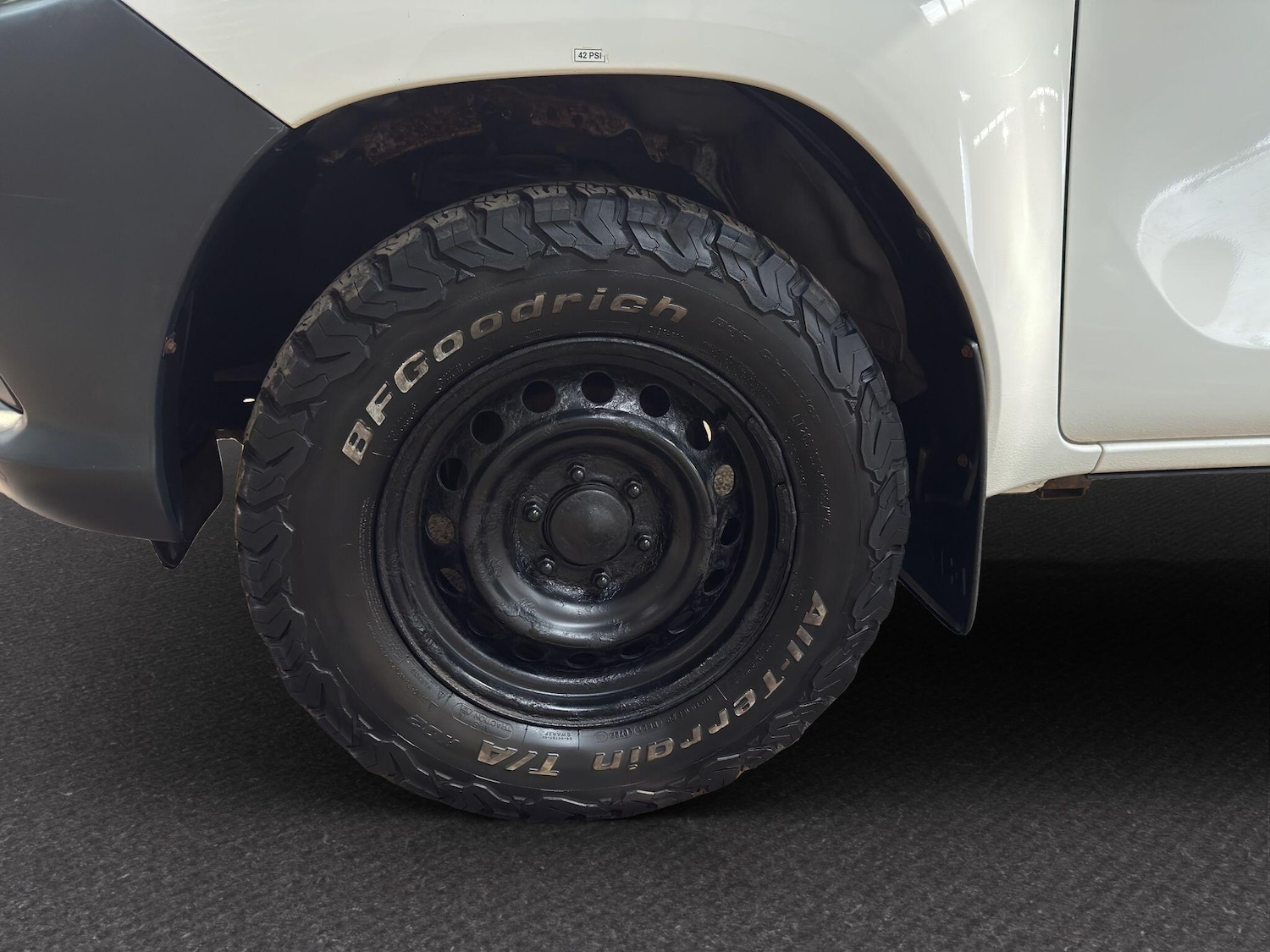 Used Toyota Hilux 2017 for sale - 76752399: Photo 23