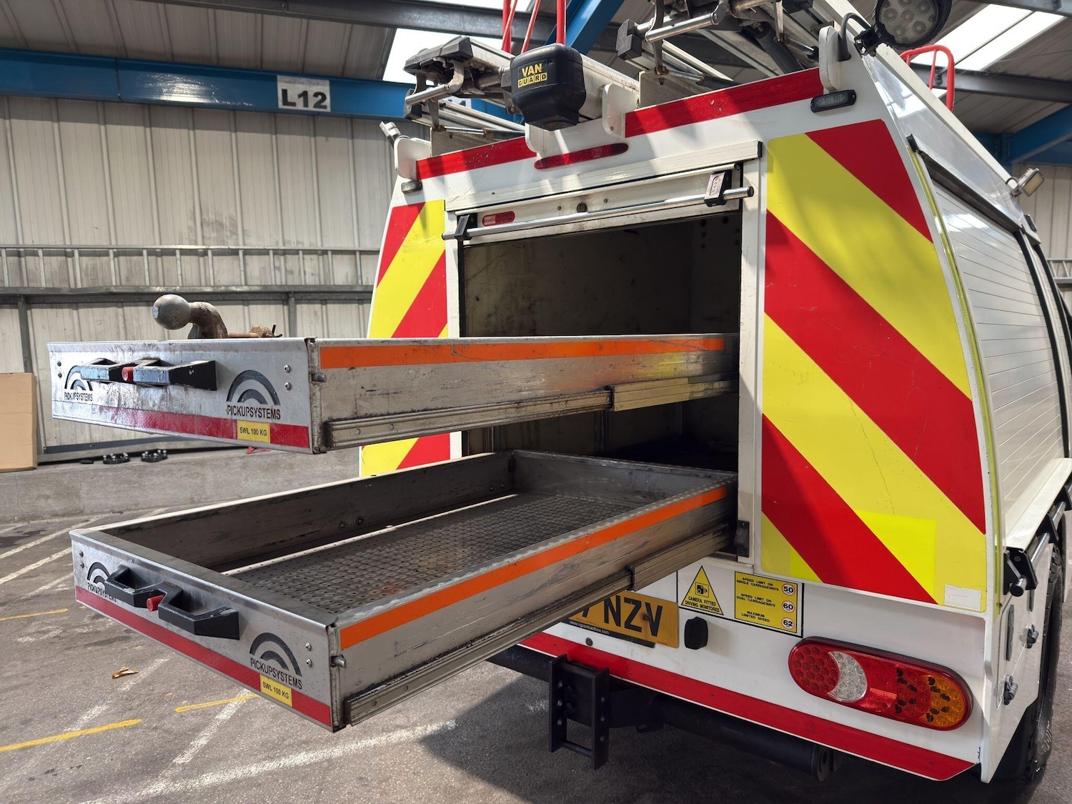 Used Toyota Hilux 2017 for sale - 76752399: Photo 27