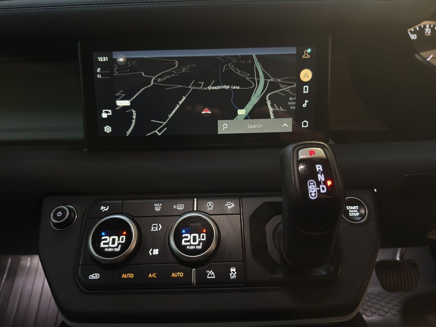 Used Land Rover Defender 2023 for sale - 76865584: Photo 15