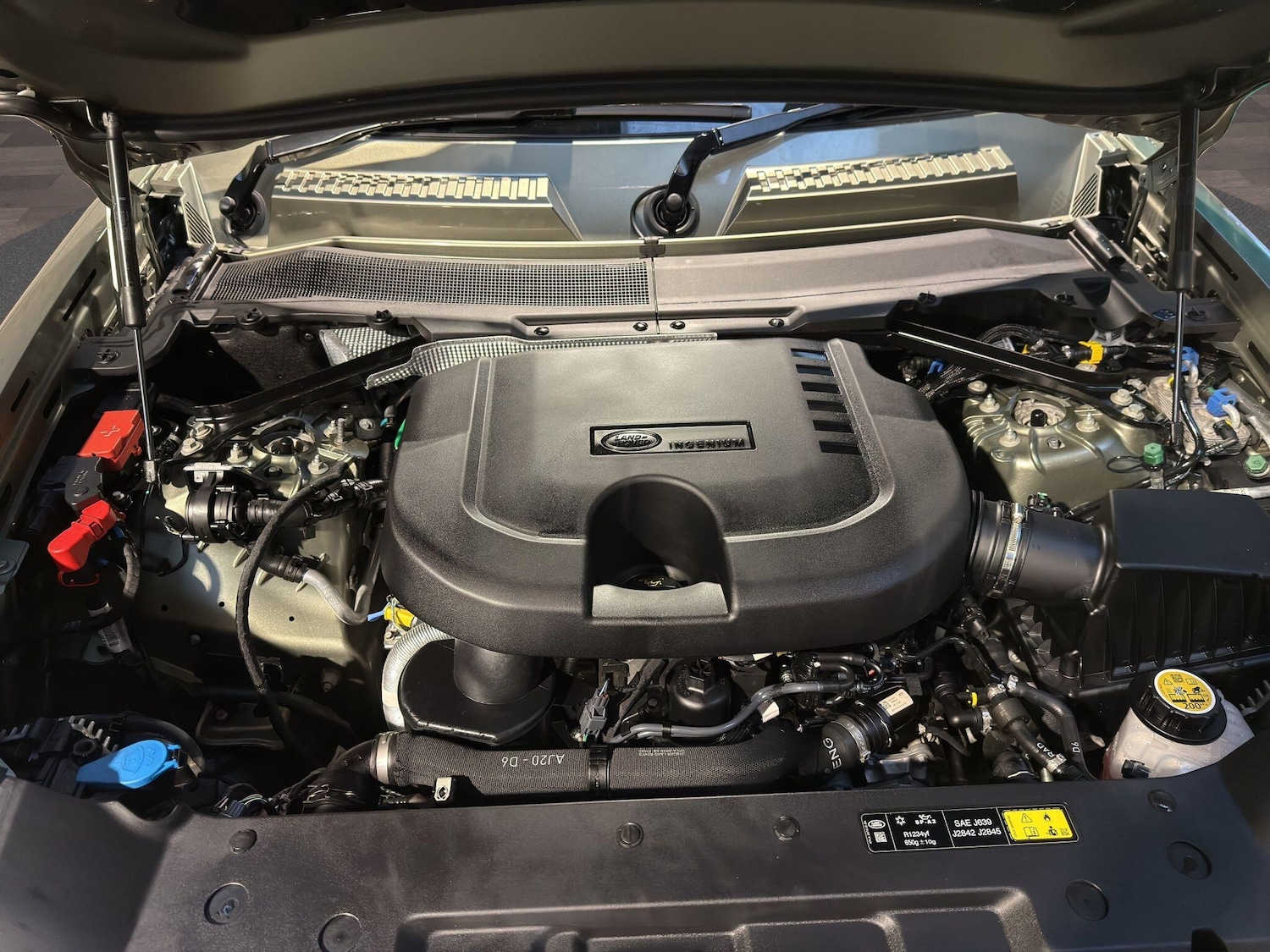 Used Land Rover Defender 2023 for sale - 76865584: Photo 20