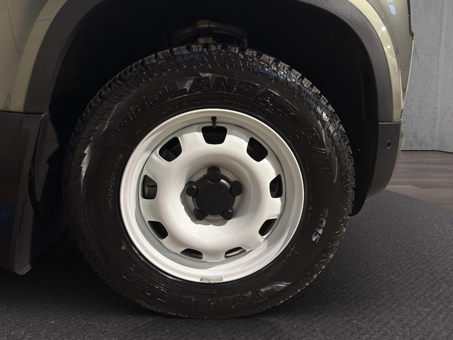 Used Land Rover Defender 2023 for sale - 76865584: Photo 22