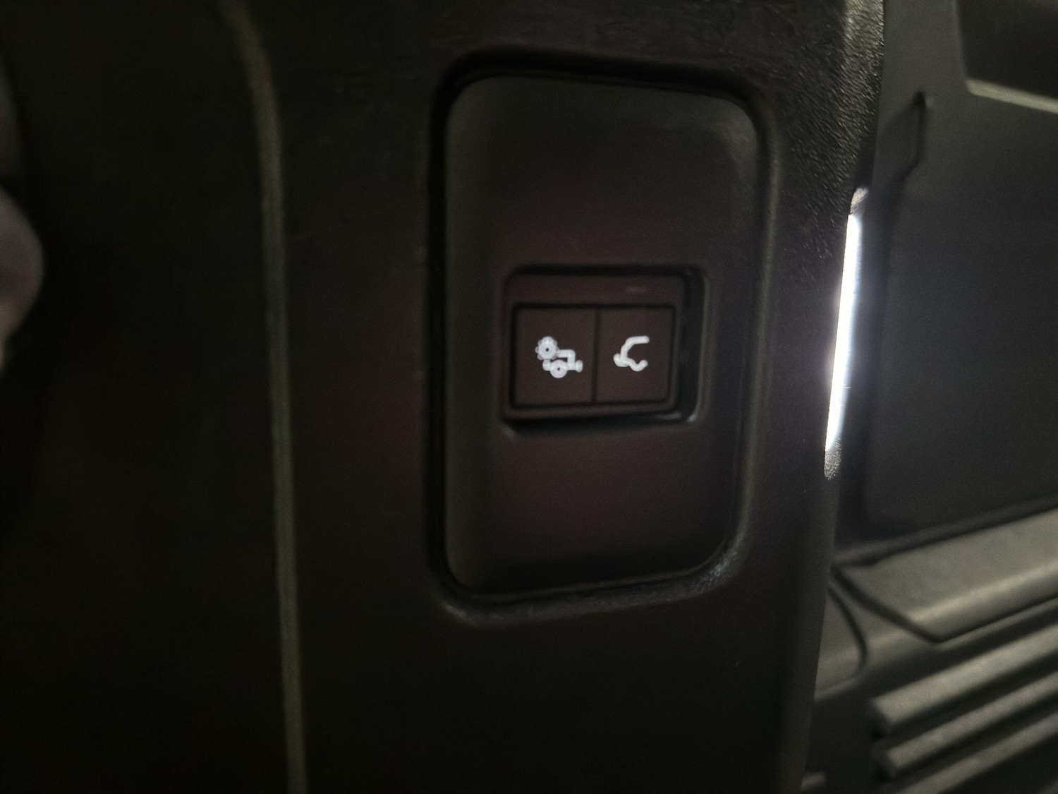 Used Land Rover Defender 2023 for sale - 76865584: Photo 26