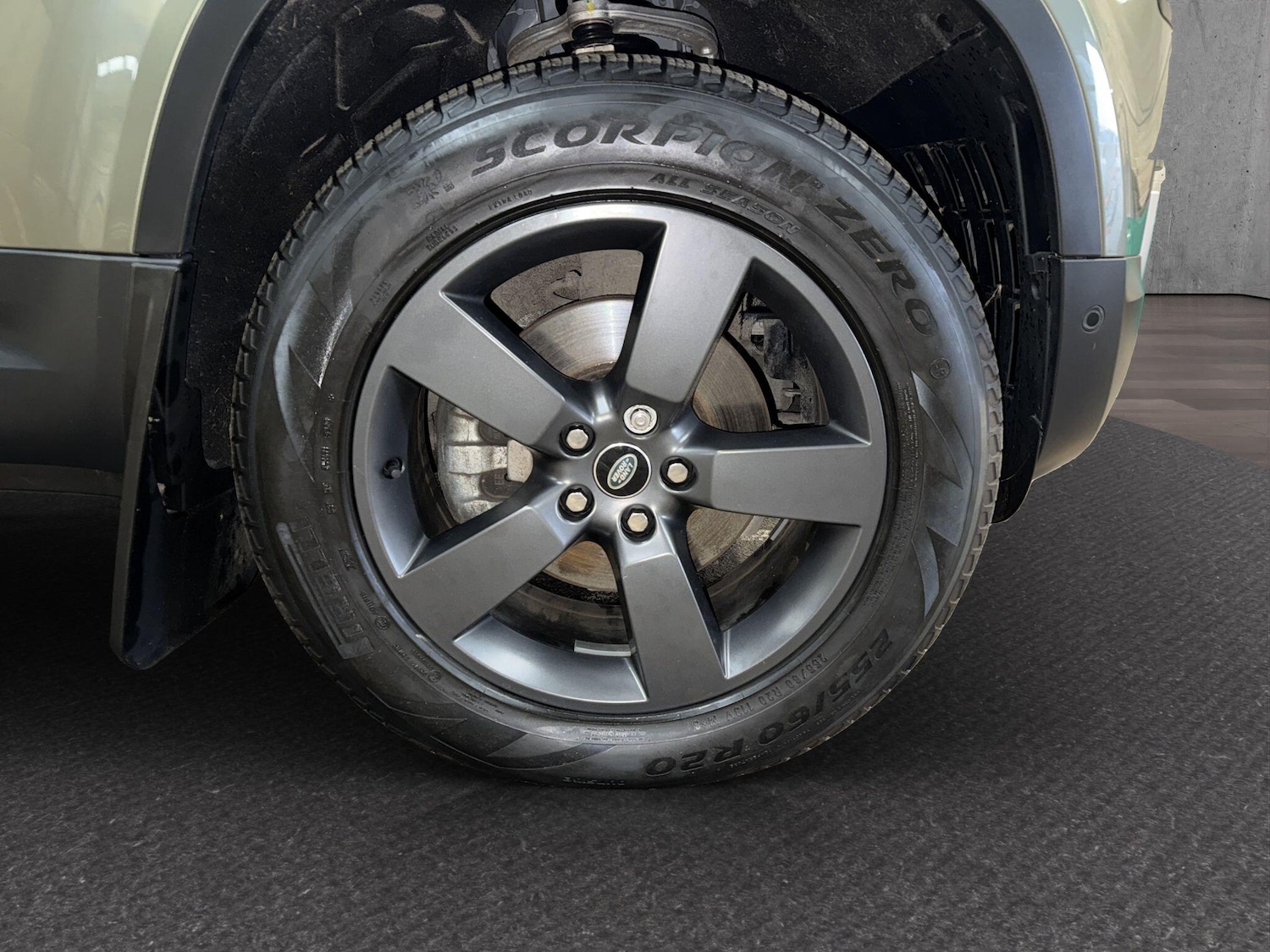 Used Land Rover Defender 110 2023 for sale - 76865584: Photo 31