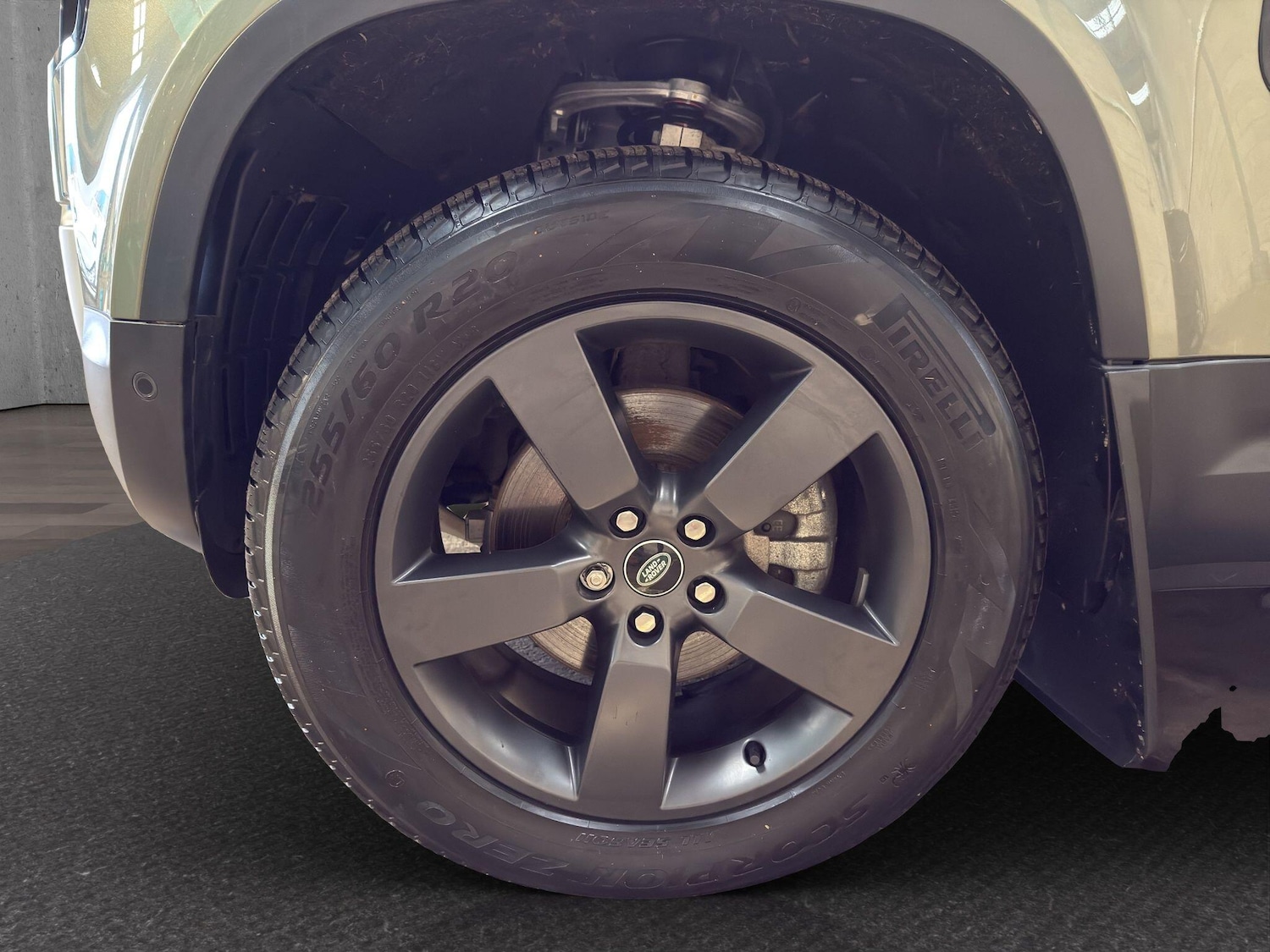 Used Land Rover Defender 110 2023 for sale - 76865584: Photo 32