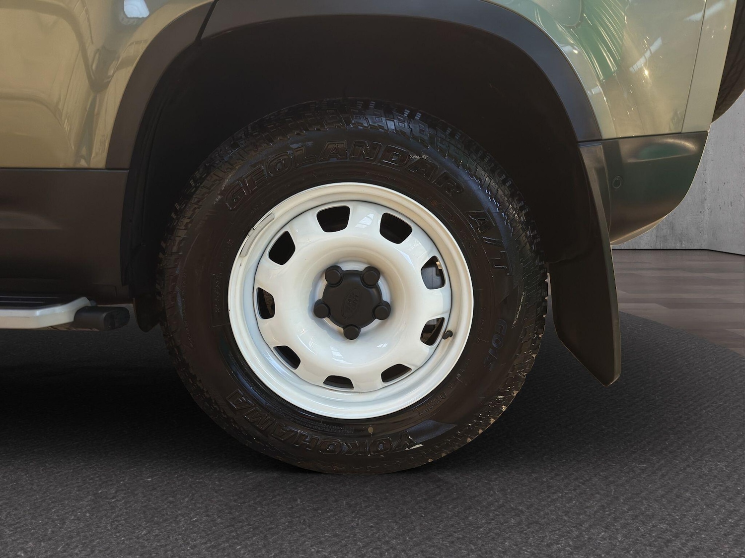 Used Land Rover Defender 110 2023 for sale - 76865584: Photo 37