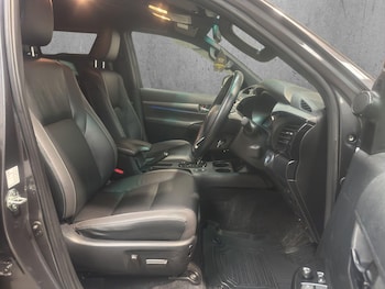 Used Toyota Hilux 2021 for sale - 76012533: Photo