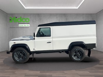 Used Land Rover Defender 2016 for sale - 77314715: Photo