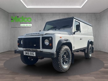 Used Land Rover Defender 2016 for sale - 76572050: Photo
