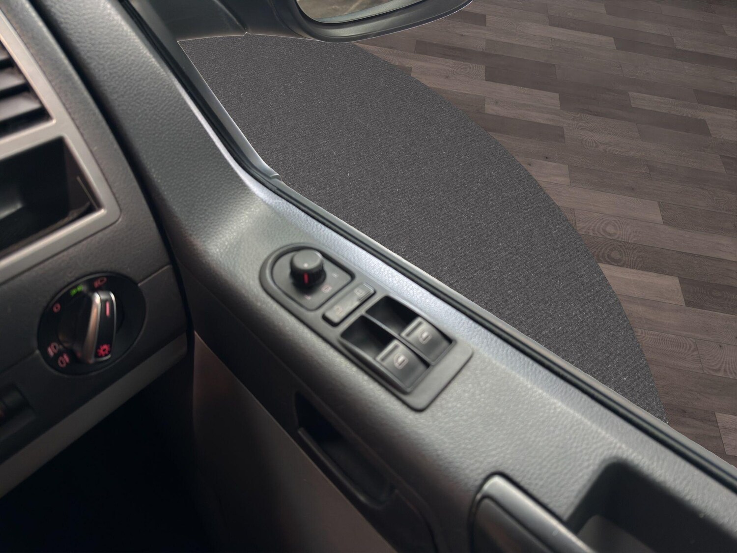 Used Volkswagen Transporter for sale - 77737907: Photo 12