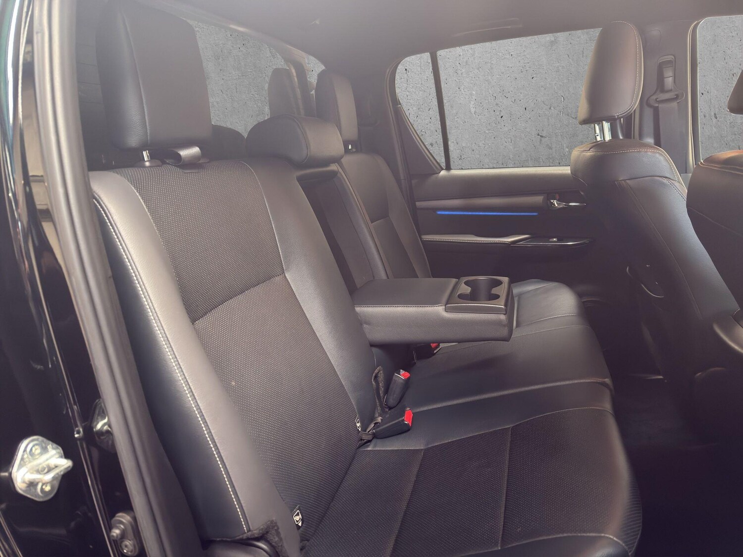 Used Toyota Hilux 2021 for sale - 77807740: Photo 18