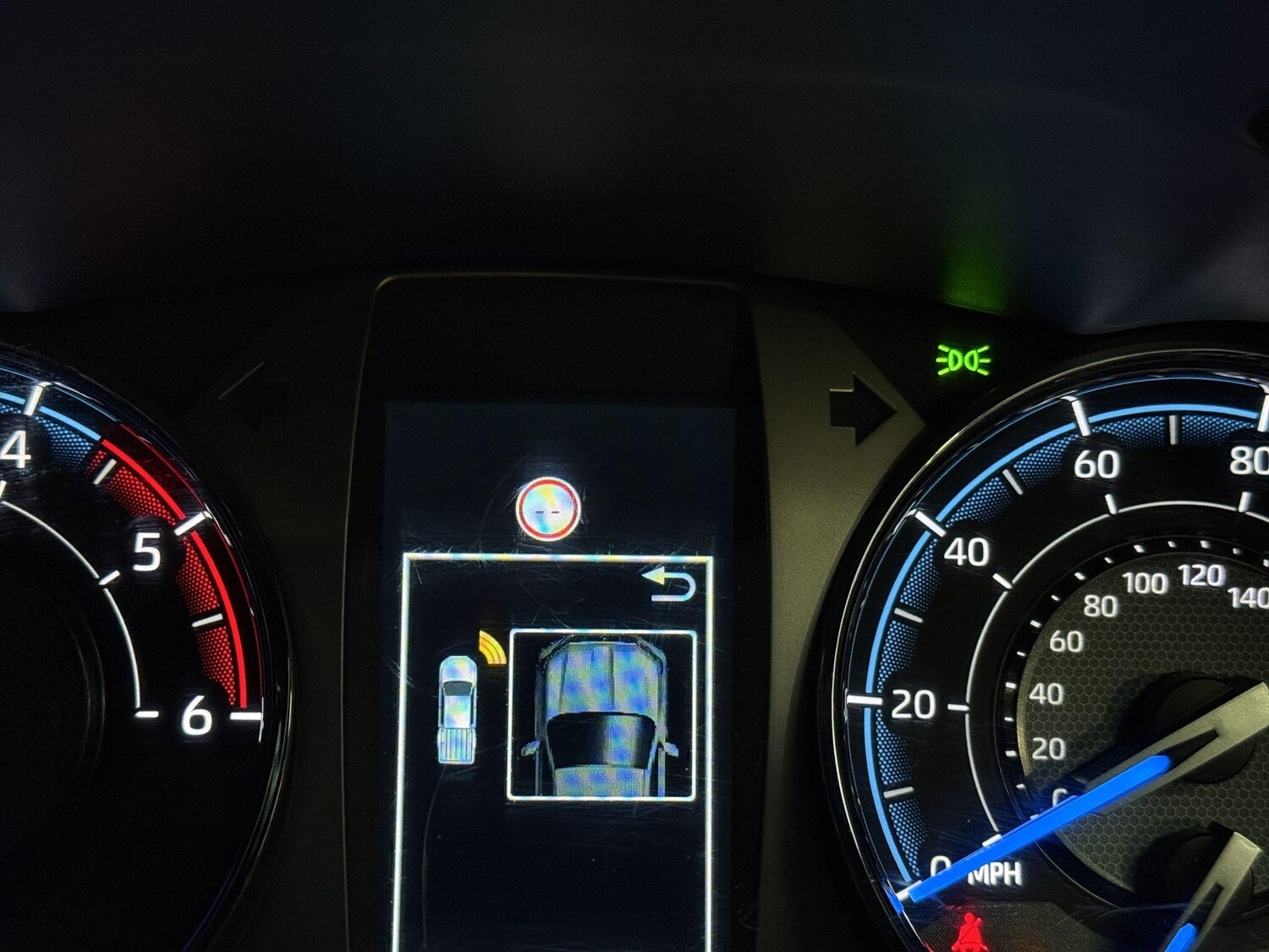 Used Toyota Hilux 2021 for sale - 77807740: Photo 23