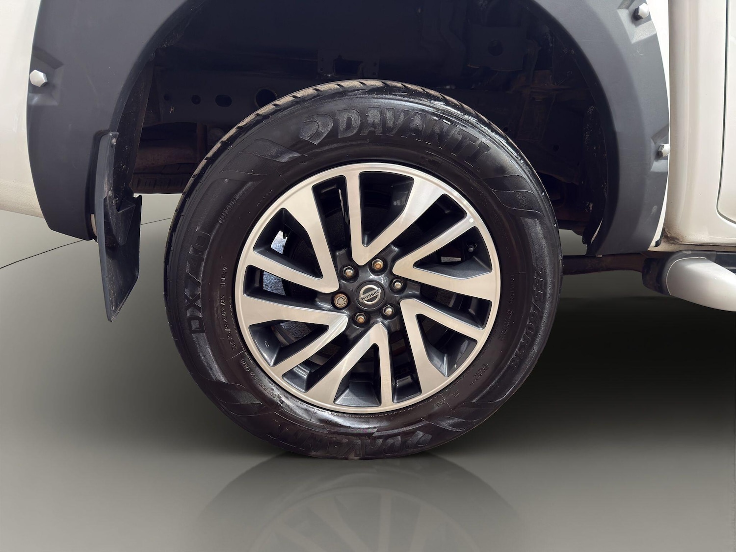 Used Nissan Navara 2018 for sale - 78035170: Photo 26