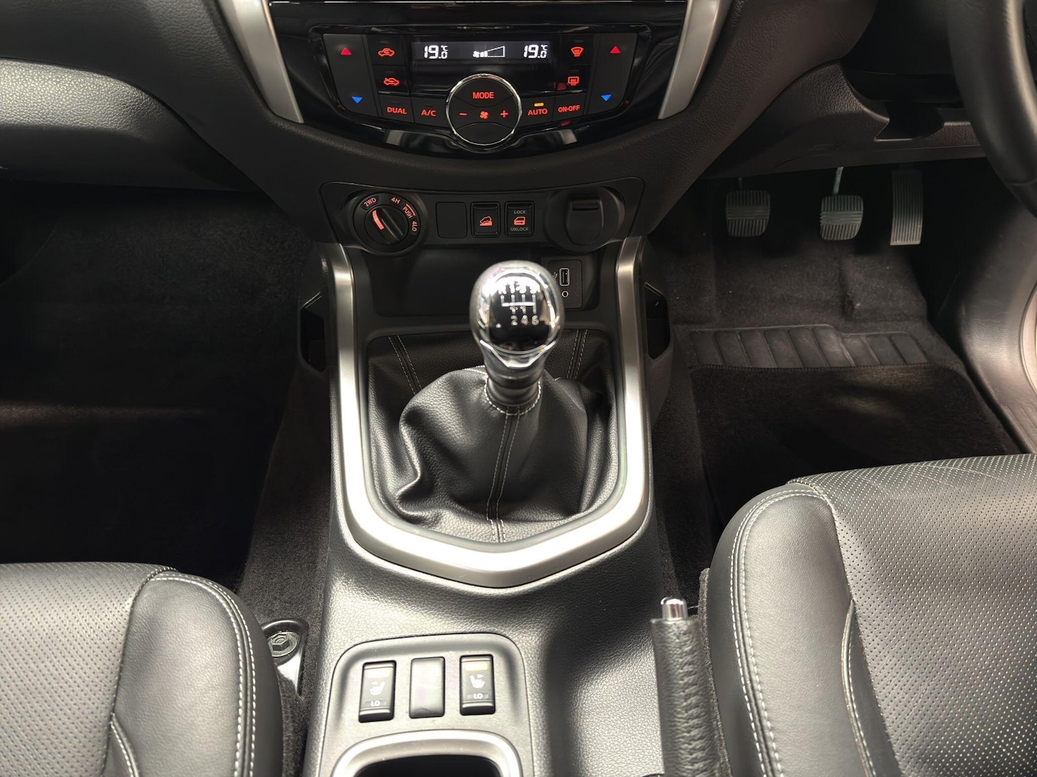 Used Nissan Navara for sale - 77737480: Photo 14