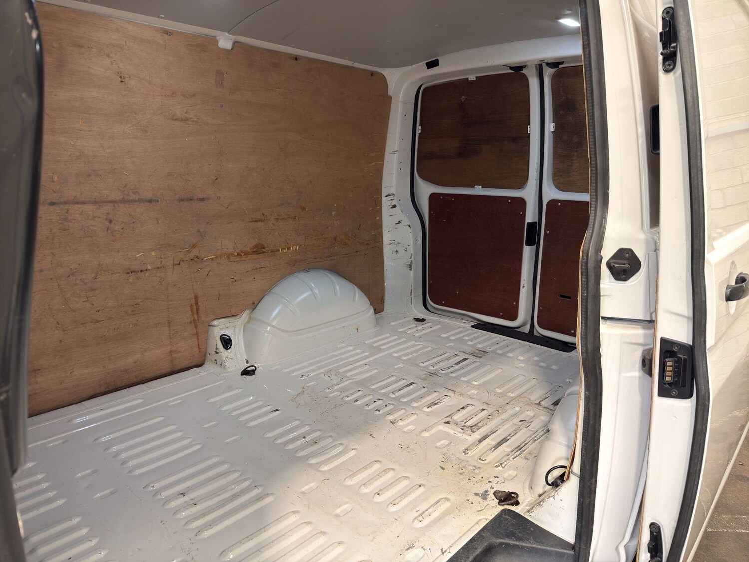 Used Volkswagen Transporter for sale - 77958047: Photo 16