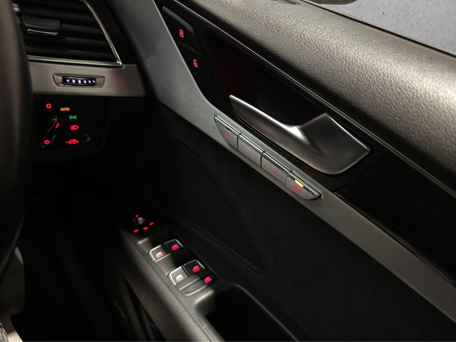 Used Audi A8 2014 for sale - 76423732: Photo 11