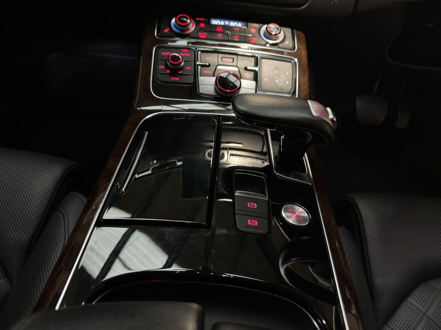 Used Audi A8 2014 for sale - 76423732: Photo 13