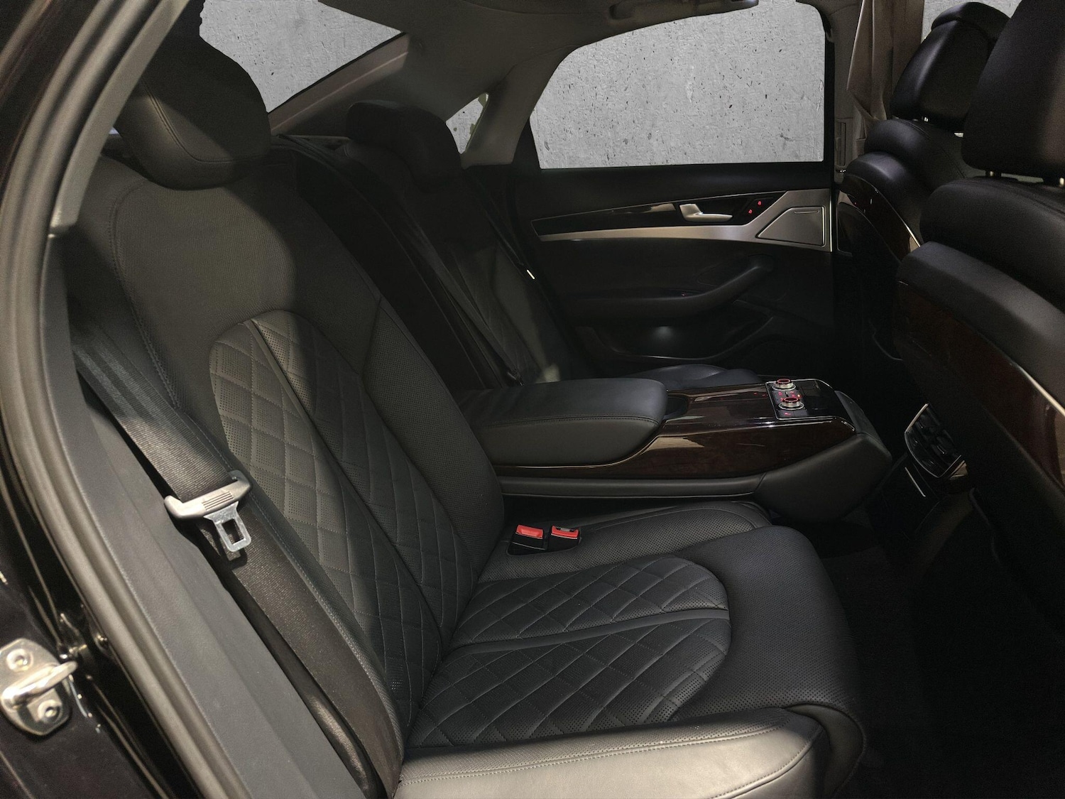 Used Audi A8 2014 for sale - 76423732: Photo 17