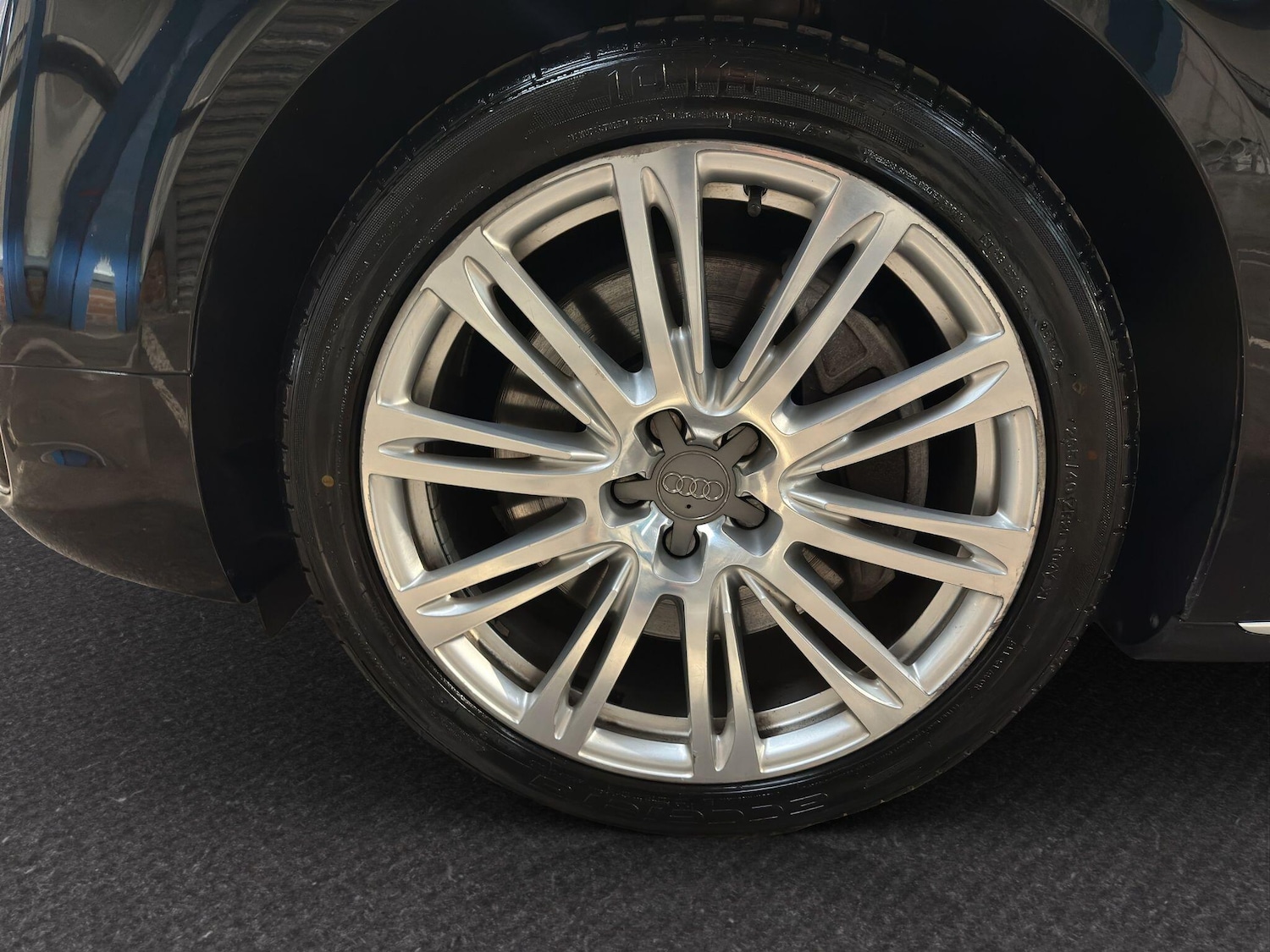 Used Audi A8 2014 for sale - 76423732: Photo 22