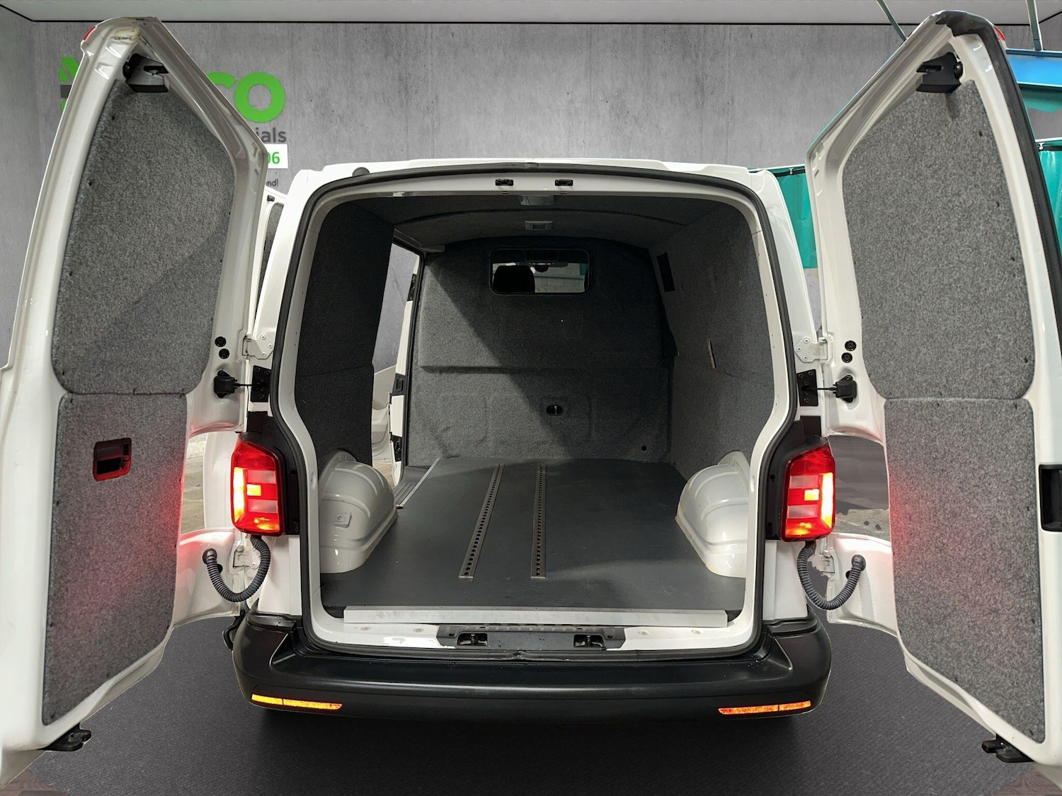 Used Volkswagen Transporter 2016 for sale - 76633254: Photo 19