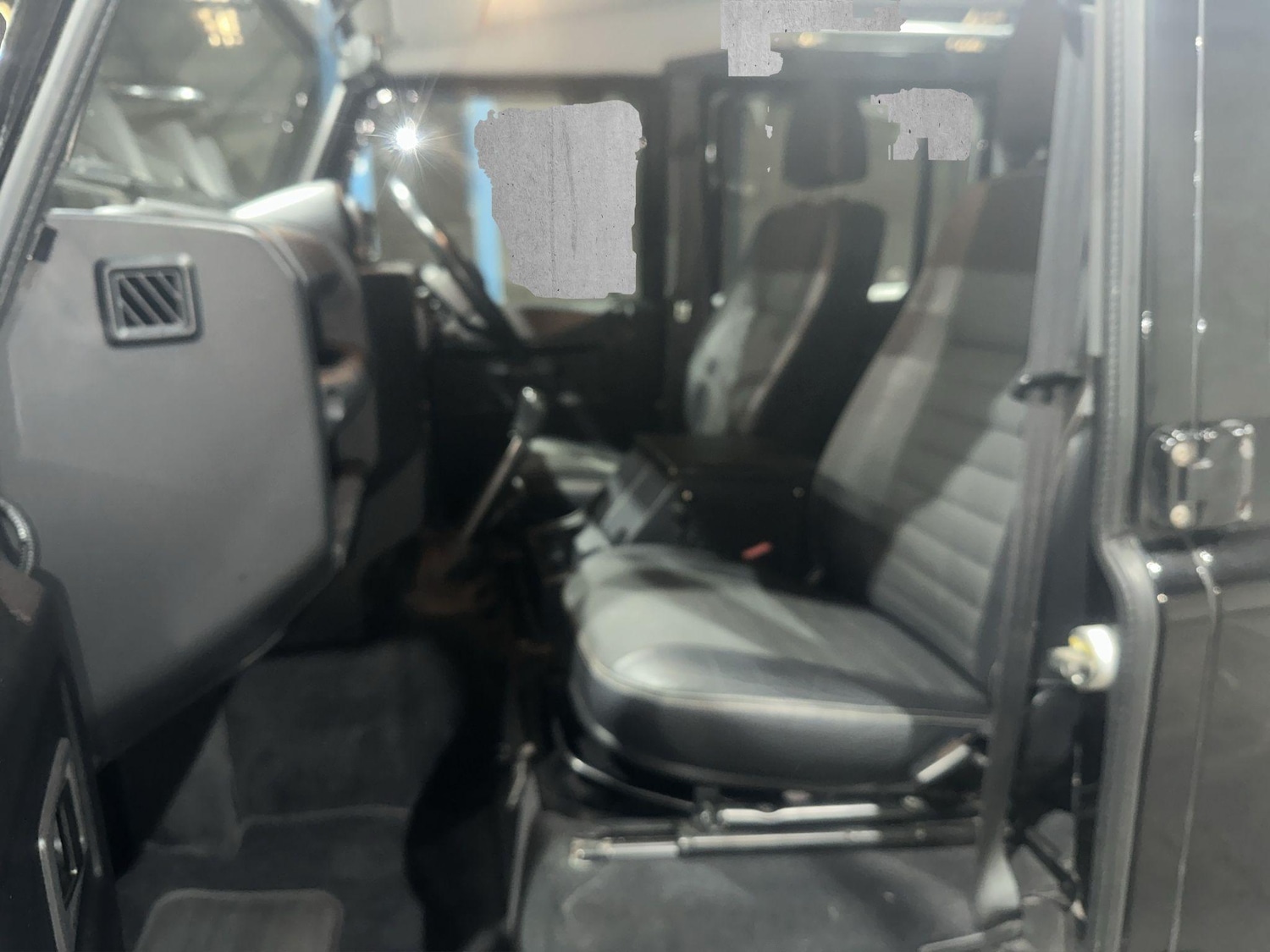 Used Land Rover Defender 2009 for sale - 76572459: Photo 14