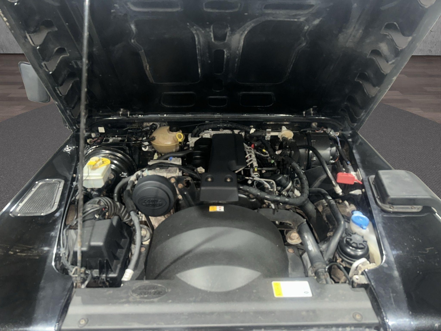 Used Land Rover Defender 2009 for sale - 76572459: Photo 18