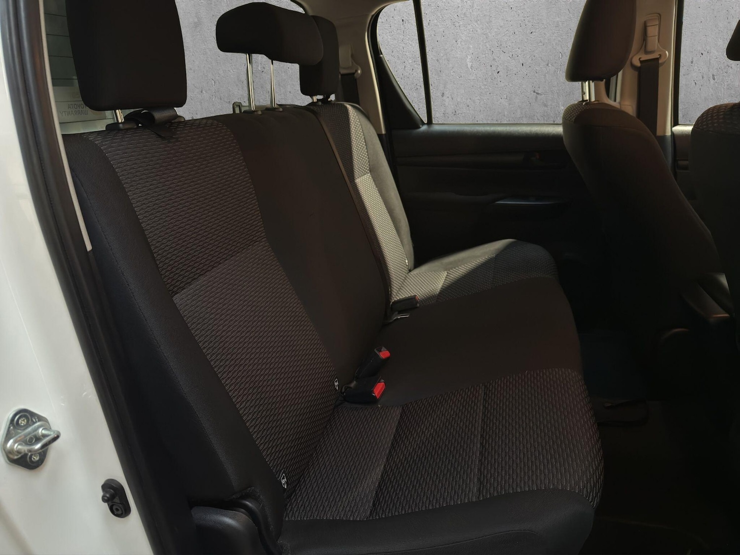 Used Toyota Hilux 2020 for sale - 76765128: Photo 18