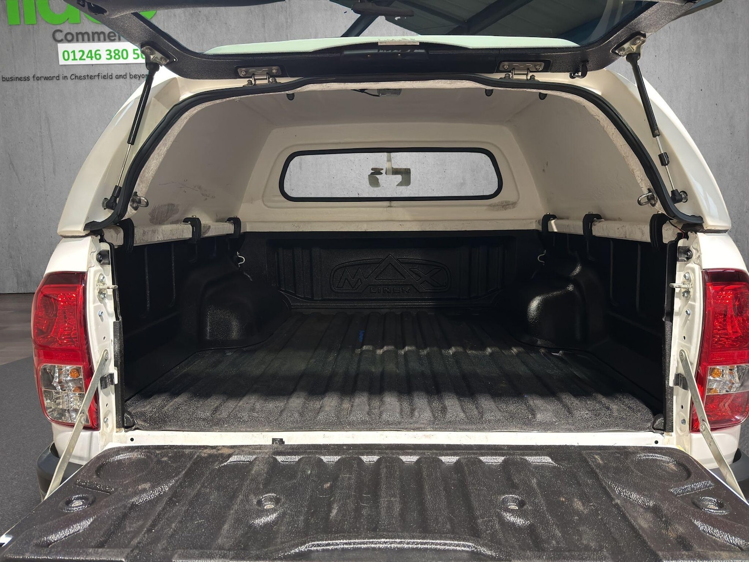 Used Toyota Hilux 2020 for sale - 76765128: Photo 19