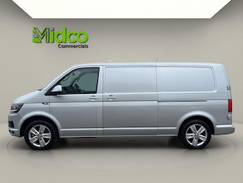 Used Volkswagen Transporter 2017 for sale - 79565777: Photo