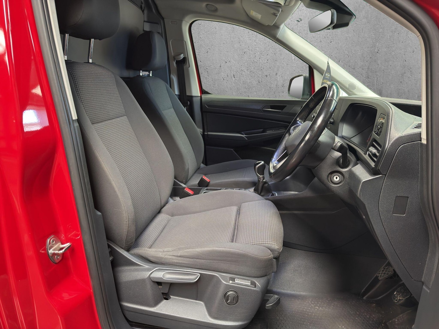 Used Volkswagen Caddy 2021 for sale - 77753881: Photo 4