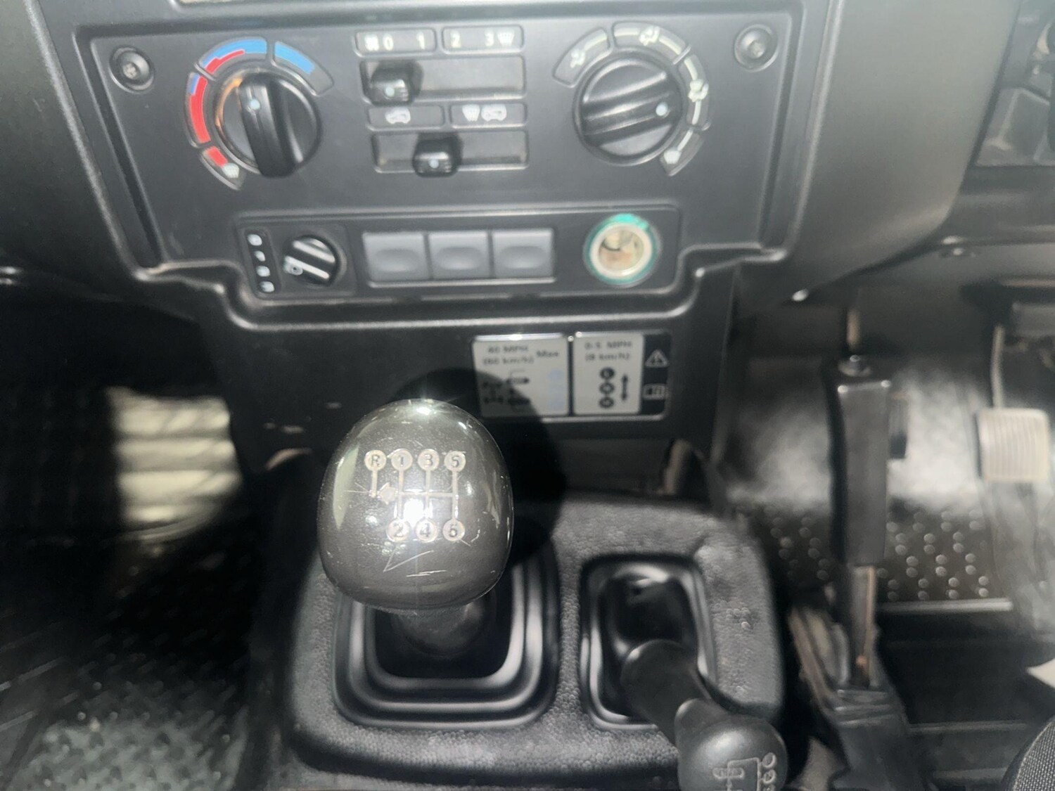 Used Land Rover Defender 90 for sale - 77670641: Photo 13