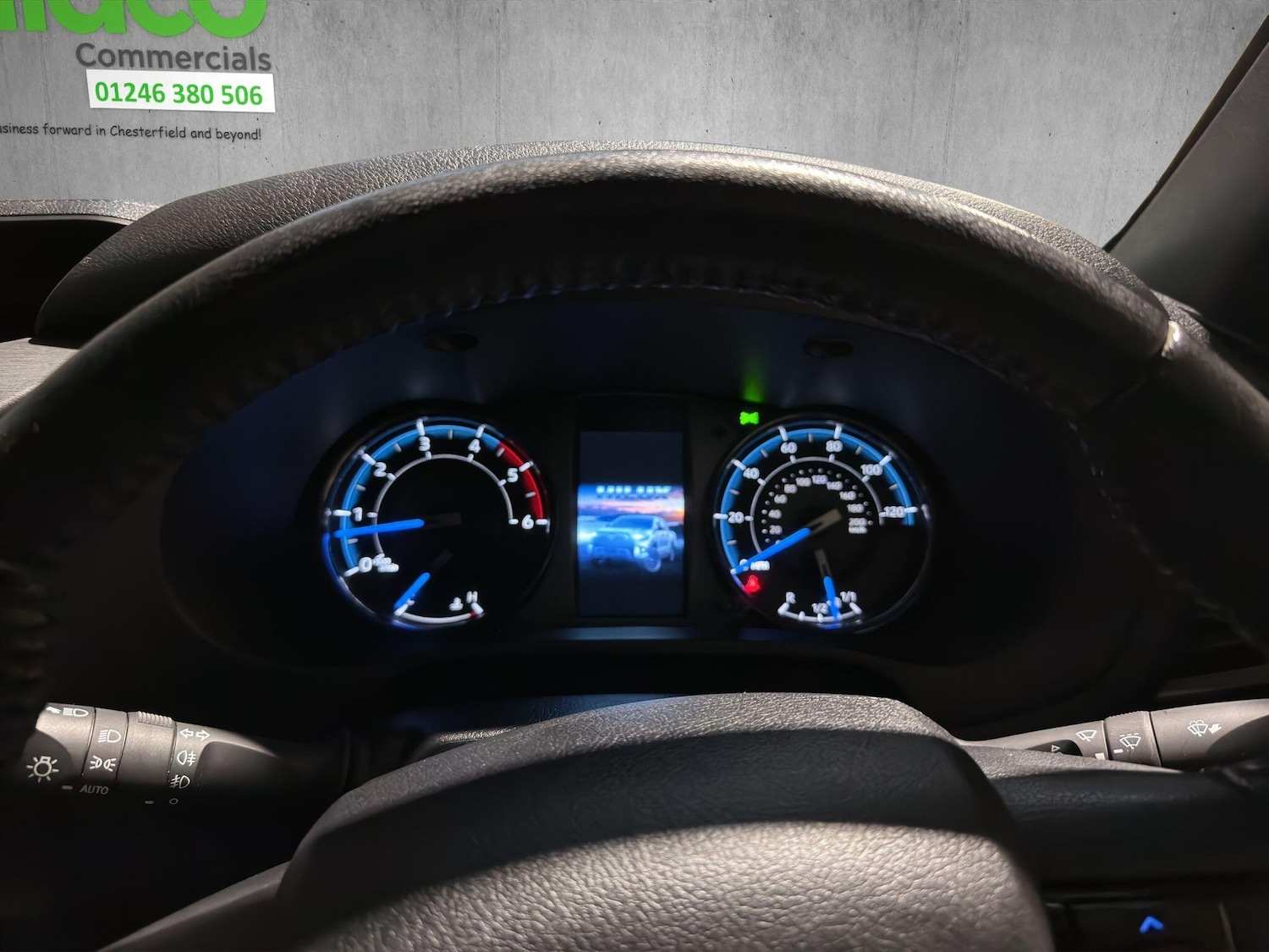 Used Toyota Hilux 2023 for sale - 76398230: Photo 11