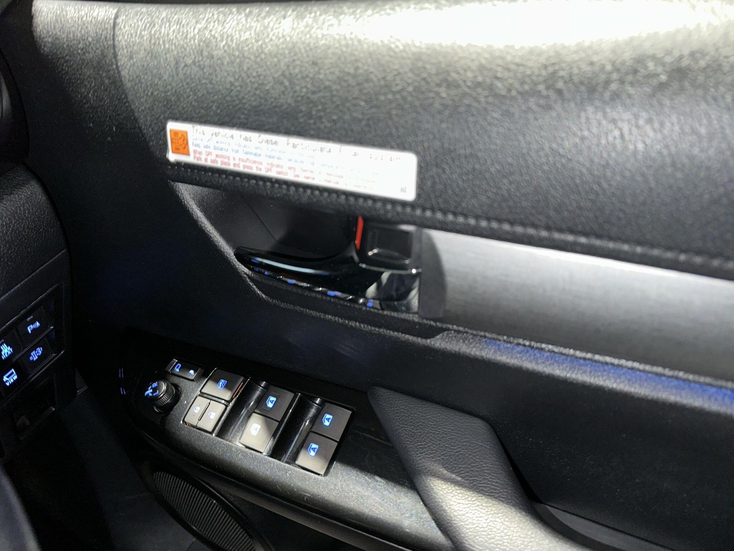 Used Toyota Hilux 2023 for sale - 76398230: Photo 12