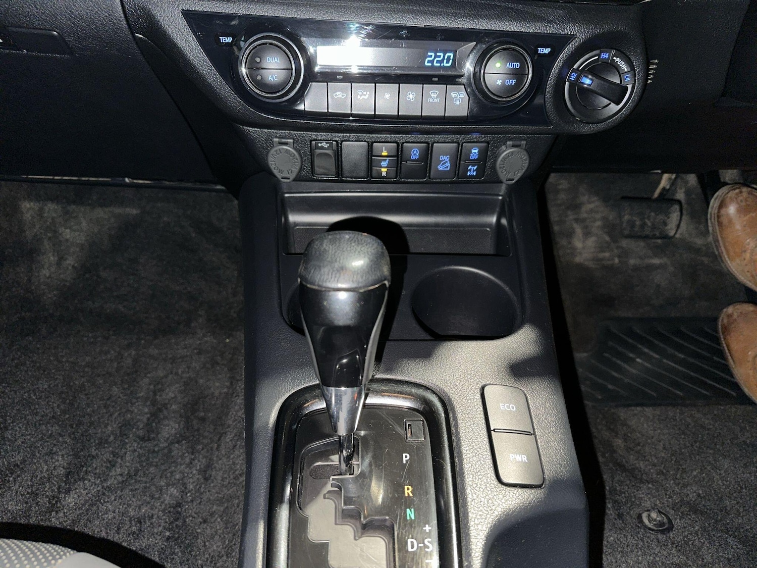 Used Toyota Hilux 2023 for sale - 76398230: Photo 14