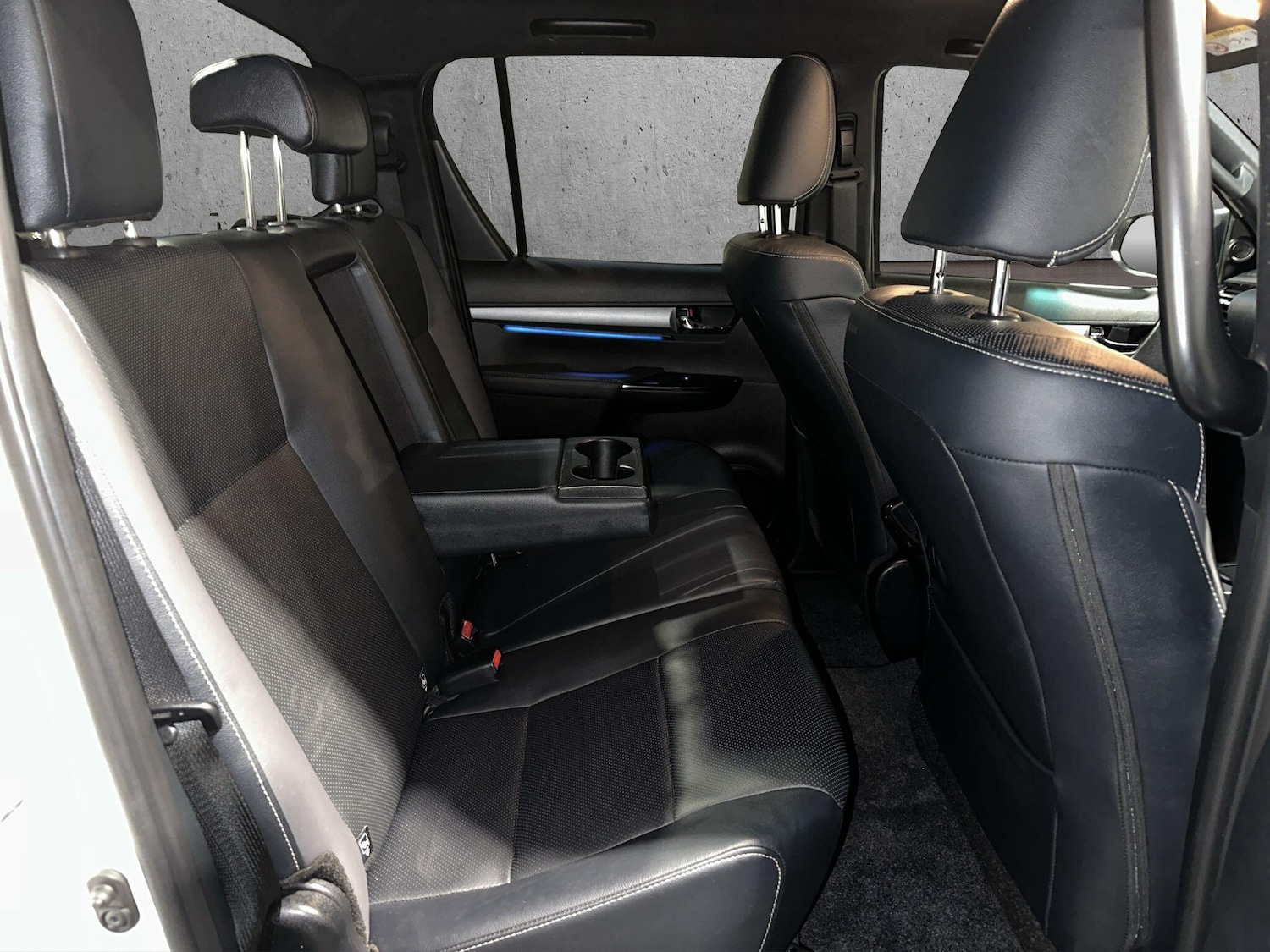 Used Toyota Hilux 2023 for sale - 76398230: Photo 17