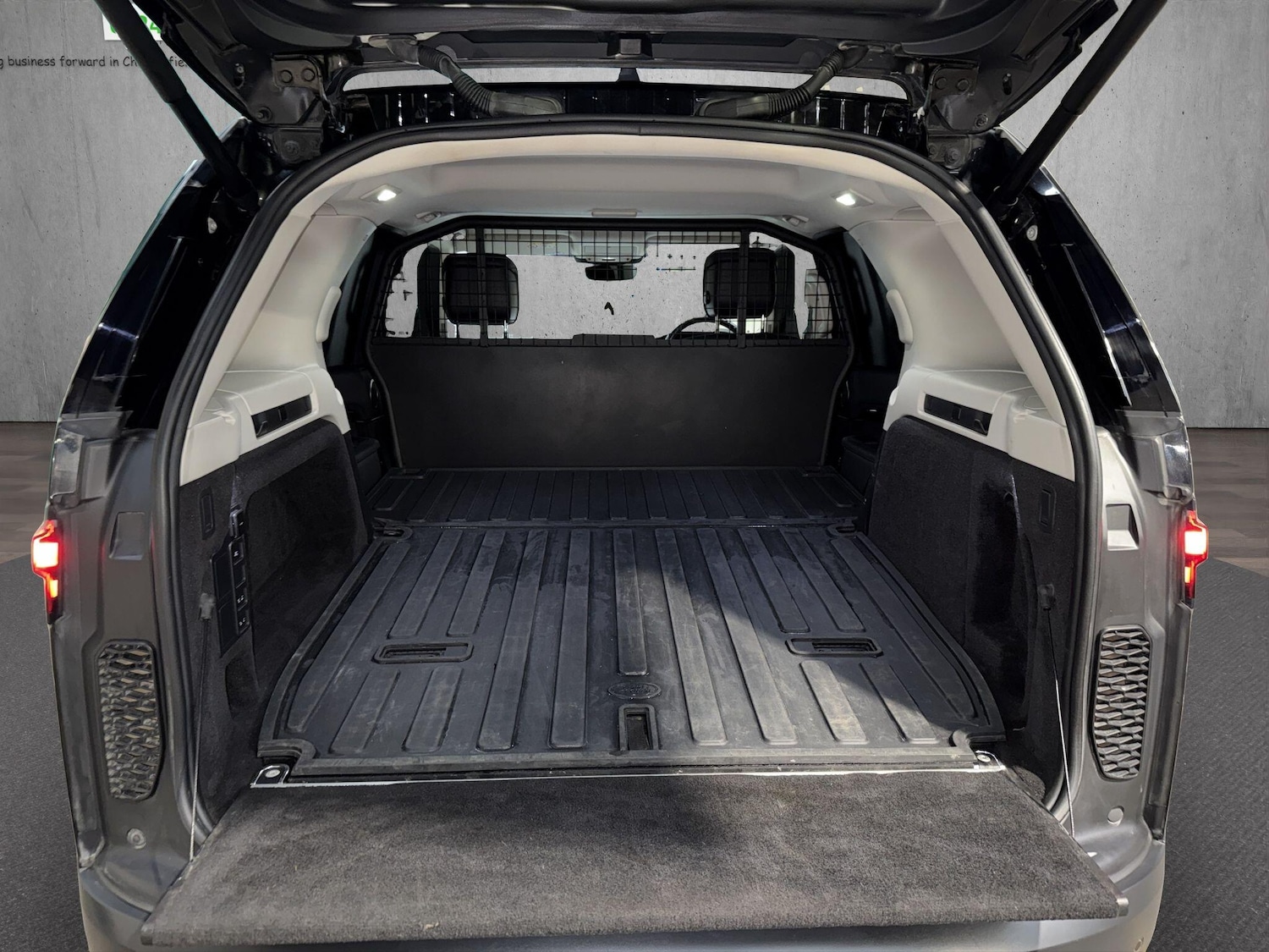 Used Land Rover Discovery 2021 for sale - 77253573: Photo 18