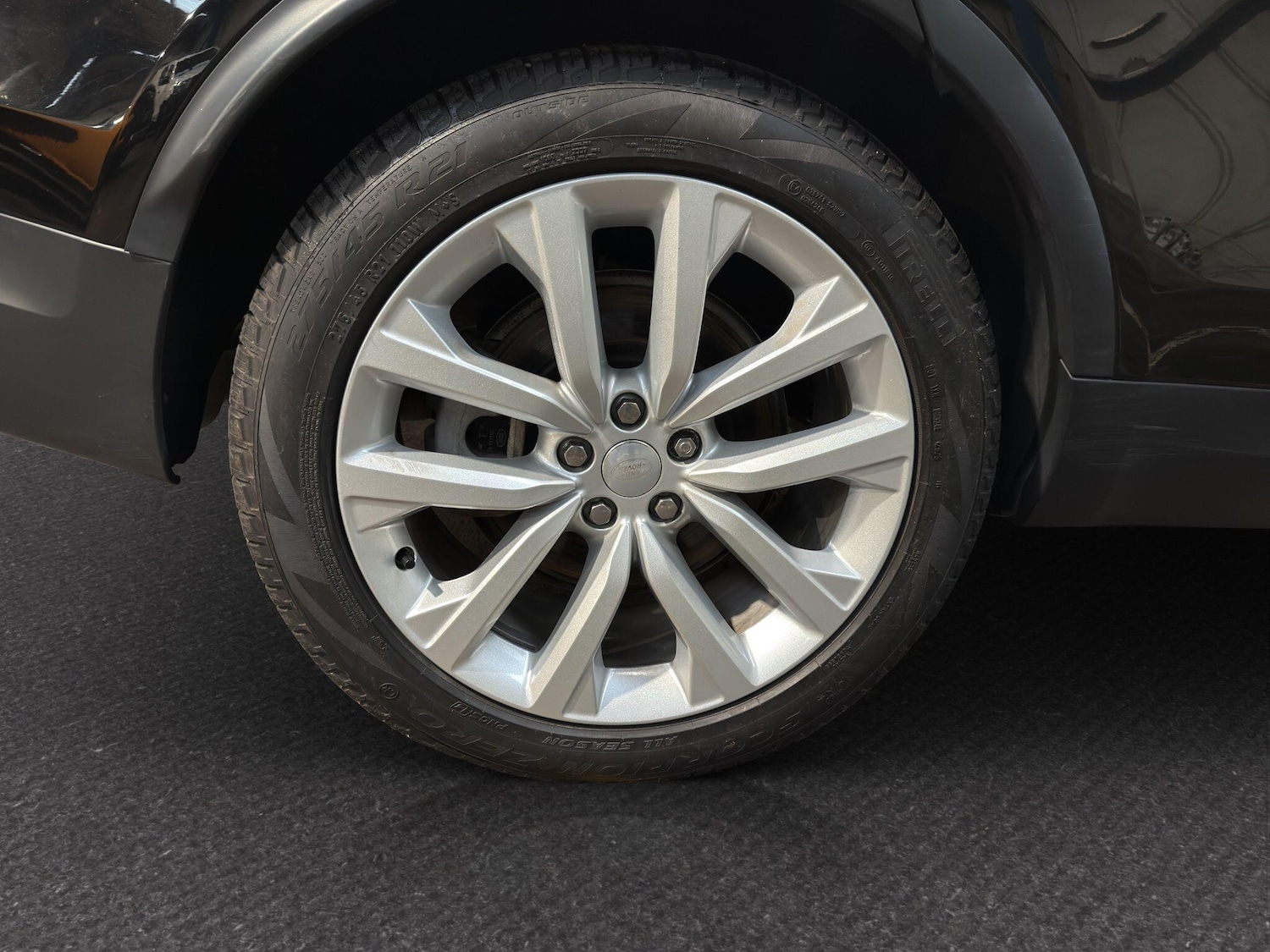 Used Land Rover Discovery 2021 for sale - 77253573: Photo 24