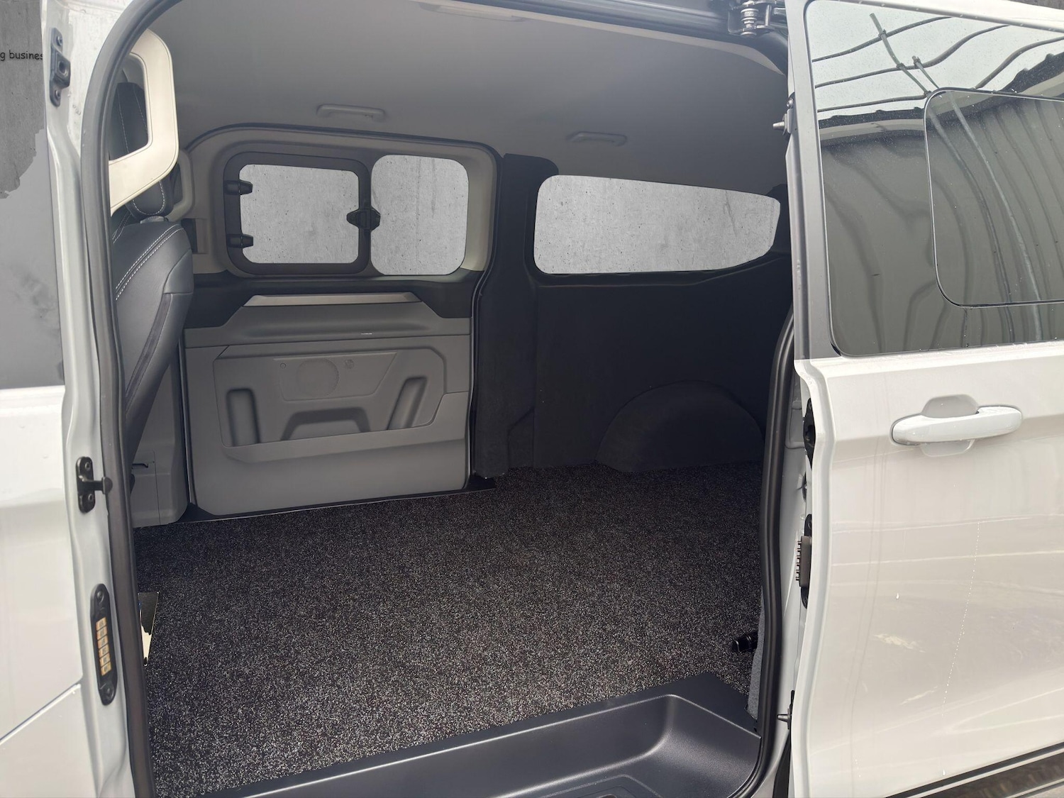 Used Ford Tourneo Custom 2025 for sale - 77040454: Photo 17