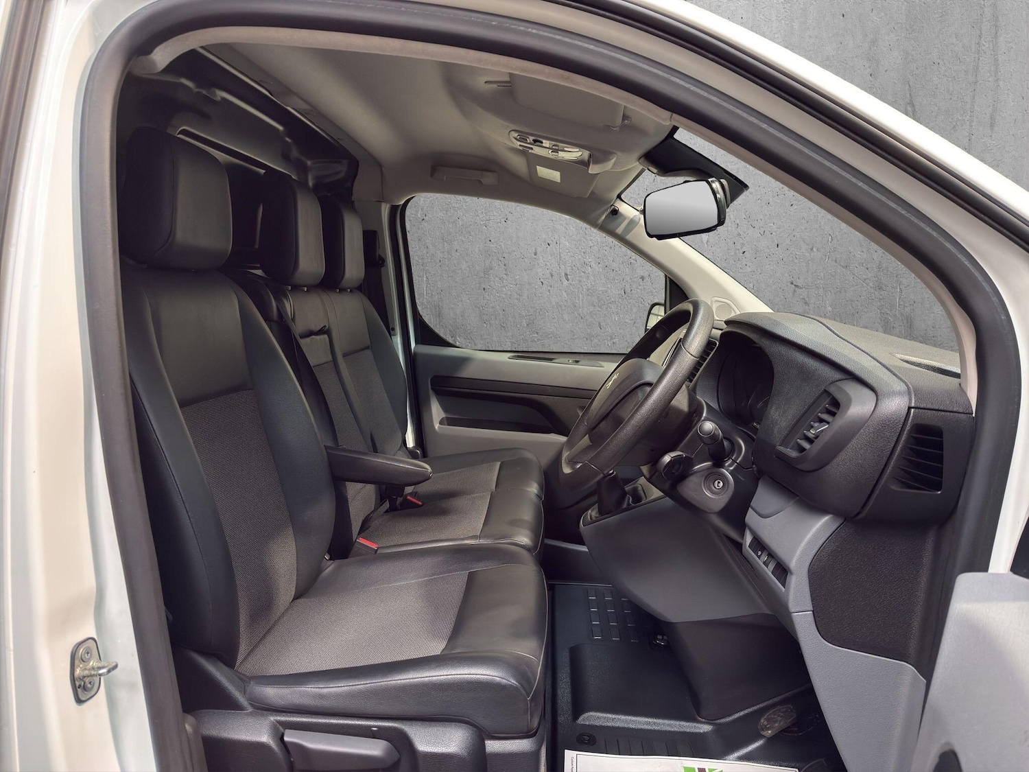 Used Peugeot Expert 2020 for sale - 77202682: Photo 4