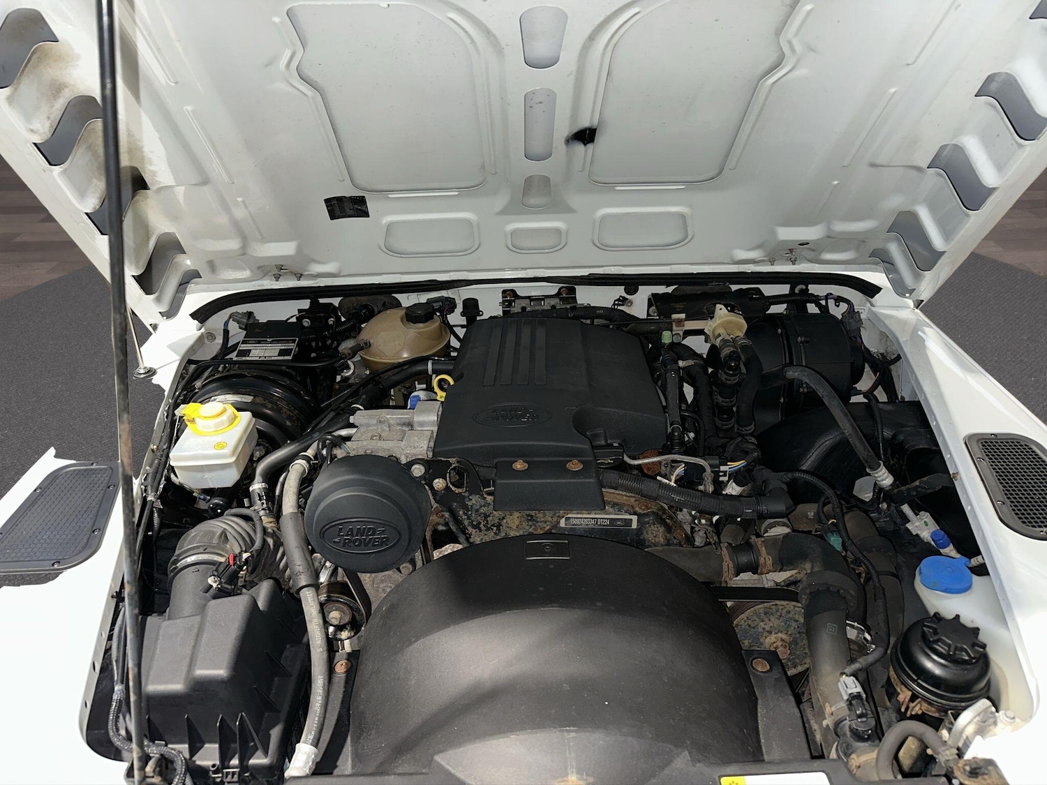 Used Land Rover Defender 2016 for sale - 76573472: Photo 17