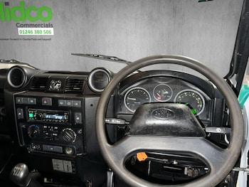 Used Land Rover Defender 2016 for sale - 76573472: Photo