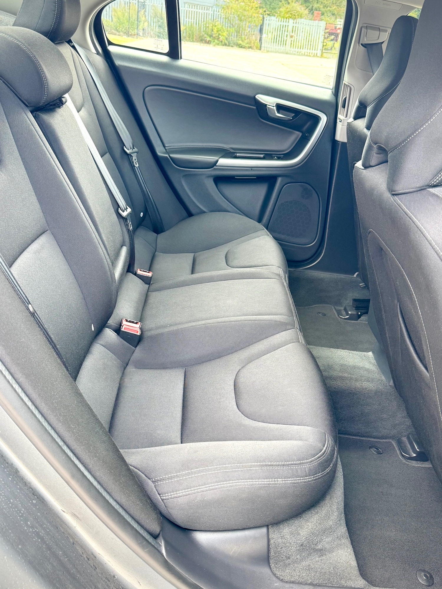 Used Volvo S60 2017 for sale - 76571969: Photo 10