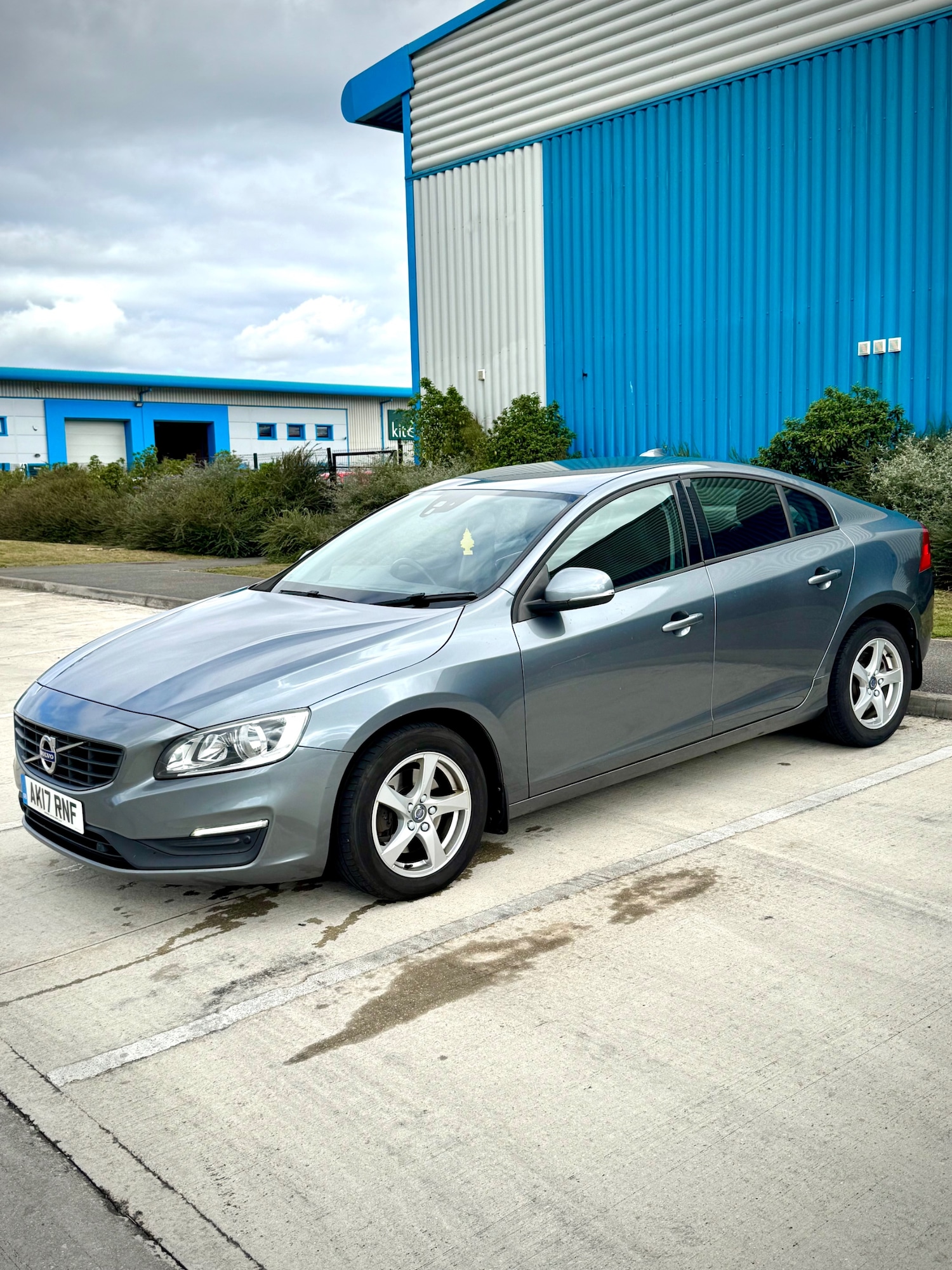 Used Volvo S60 2017 for sale - 76571969: Photo 7