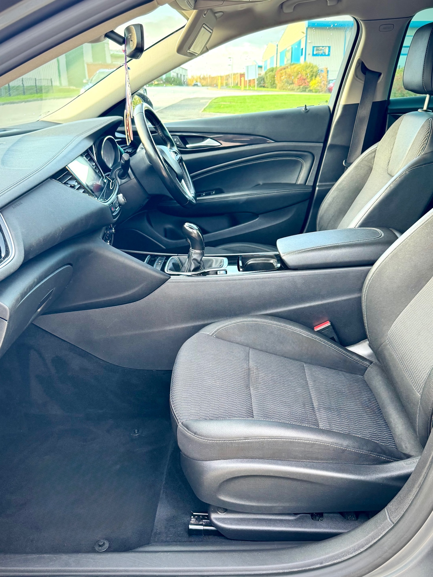 Used Vauxhall Insignia 2017 for sale - 76571301: Photo 11