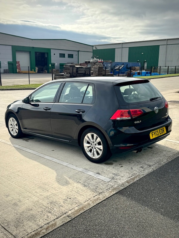 Used Volkswagen Golf 2013 for sale - 76190345: Photo 4