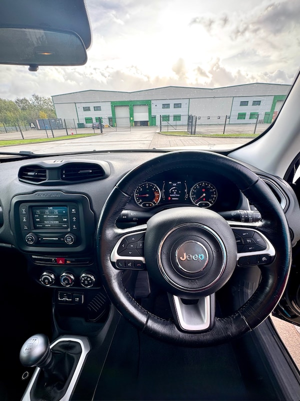 Used Jeep Renegade 2017 for sale - 76174356: Photo 12