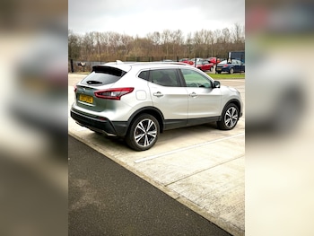 Used Nissan Qashqai 2017 for sale - 77450792: Photo