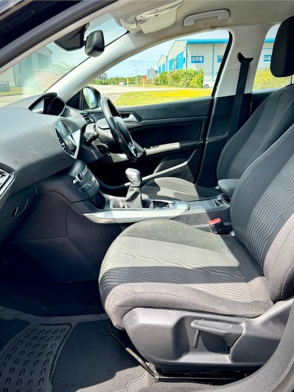 Used Peugeot 308 2015 for sale - 76188397: Photo 11