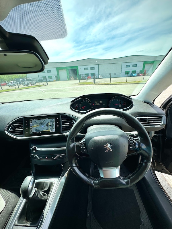Used Peugeot 308 2015 for sale - 76188397: Photo 13