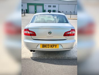 Used Skoda Superb 2013 for sale - 79652274: Photo