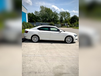 Used Skoda Superb 2018 for sale - 79383296: Photo